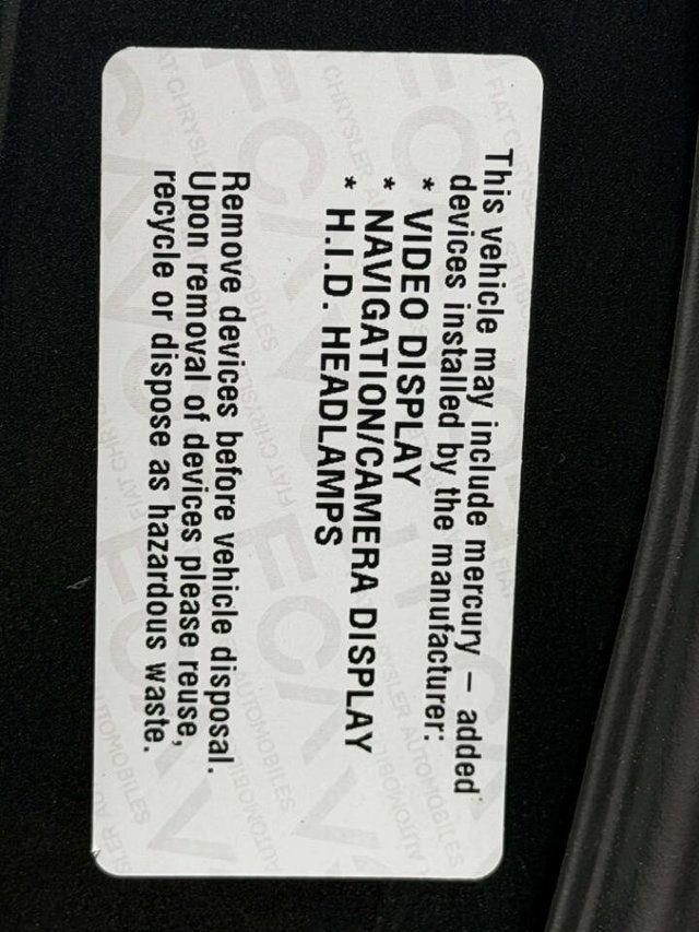 2016 Ram 1500 4WD Crew Cab 140.5" Tradesman - 22993941 - 16
