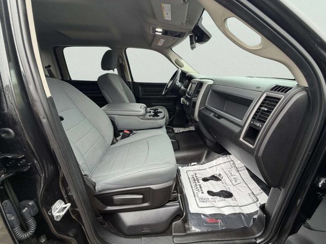 2016 Ram 1500 4WD Crew Cab 140.5" Tradesman - 22993941 - 26