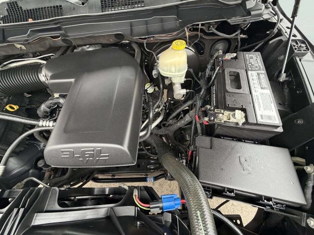 2016 Ram 1500 4WD Crew Cab 140.5" Tradesman - 22993941 - 29