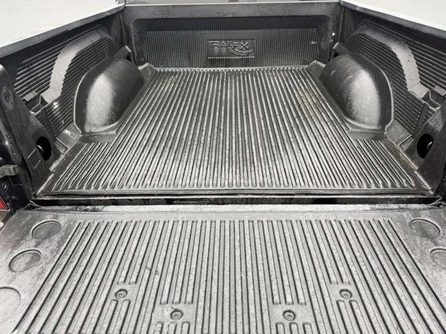 2016 Ram 1500 4WD Crew Cab 140.5" Tradesman - 22993941 - 6