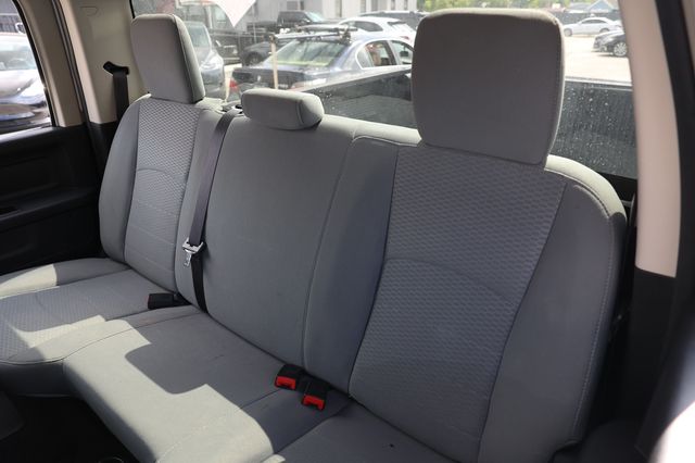 2016 Ram 1500 4WD Crew Cab 140.5" Tradesman - 23023680 - 10