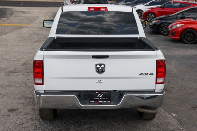 2016 Ram 1500 4WD Crew Cab 140.5" Tradesman - 23023680 - 11