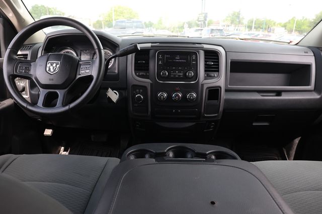 2016 Ram 1500 4WD Crew Cab 140.5" Tradesman - 23023680 - 23