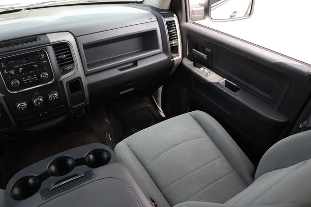 2016 Ram 1500 4WD Crew Cab 140.5" Tradesman - 23023680 - 24