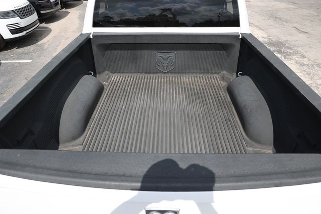 2016 Ram 1500 4WD Crew Cab 140.5" Tradesman - 23023680 - 25