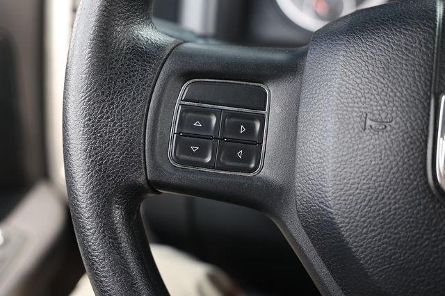 2016 Ram 1500 4WD Crew Cab 140.5" Tradesman - 23023680 - 27