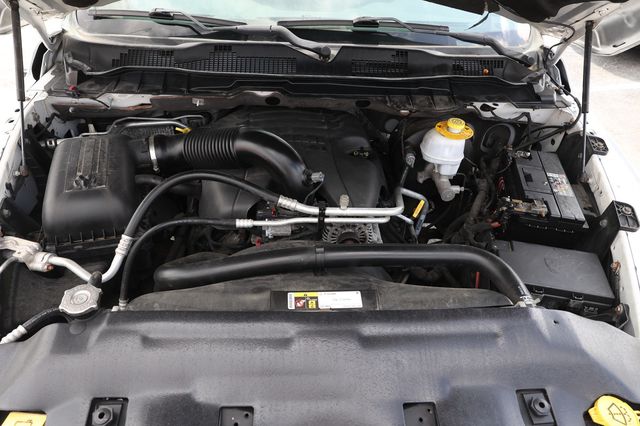 2016 Ram 1500 4WD Crew Cab 140.5" Tradesman - 23023680 - 44