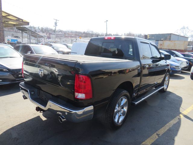 2016 Ram 1500 4WD Crew Cab 149" Big Horn - 22797496 - 8