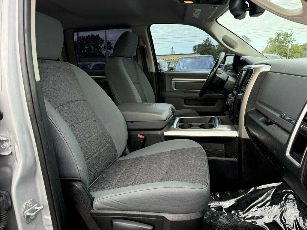 2016 Ram 1500 4WD Crew Cab 149" Big Horn - 23094168 - 12