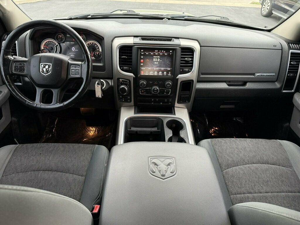 2016 Ram 1500 4WD Crew Cab 149" Big Horn - 23094168 - 1
