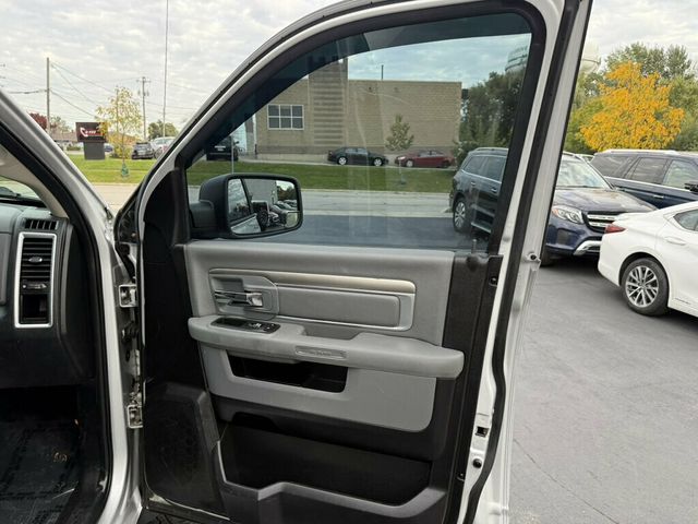 2016 Ram 1500 4WD Crew Cab 149" Big Horn - 23094168 - 19