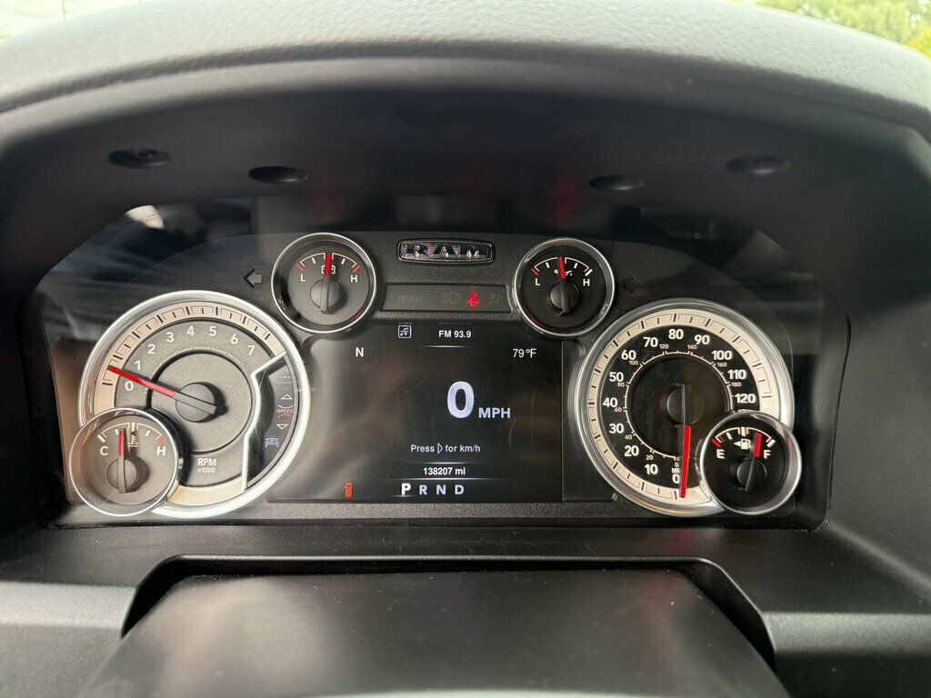 2016 Ram 1500 4WD Crew Cab 149" Big Horn - 23094168 - 24