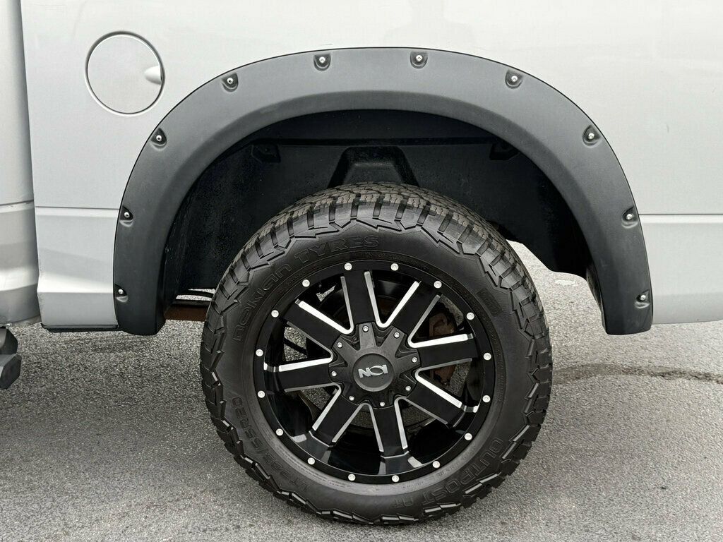 2016 Ram 1500 4WD Crew Cab 149" Big Horn - 23094168 - 37
