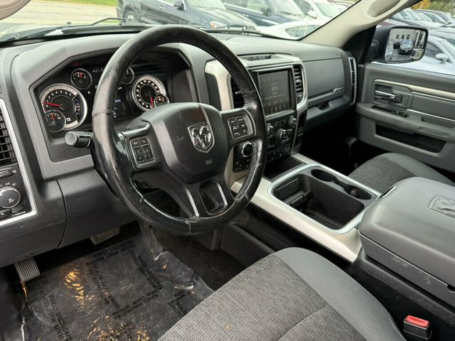 2016 Ram 1500 4WD Crew Cab 149" Big Horn - 23094168 - 7