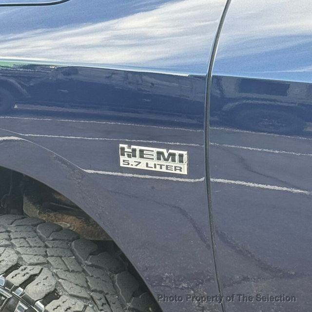 2016 Ram 1500 4WD CREW CAB EXPRESS W/EXPRESS PACKAGE & HEMI - 22996235 - 9