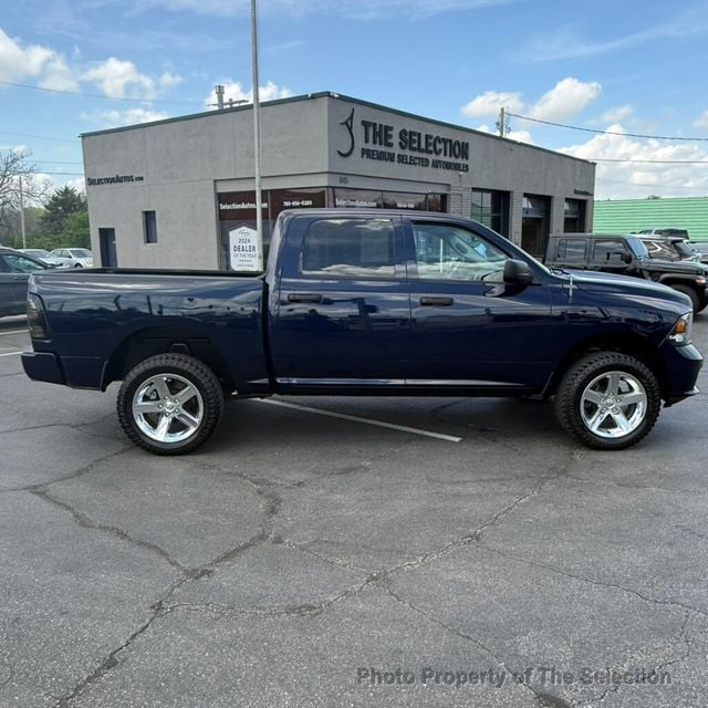 2016 Ram 1500 4WD CREW CAB EXPRESS W/EXPRESS PACKAGE & HEMI - 22996235 - 19
