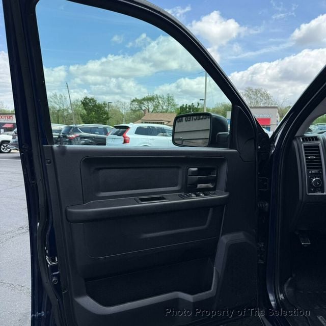 2016 Ram 1500 4WD CREW CAB EXPRESS W/EXPRESS PACKAGE & HEMI - 22996235 - 20