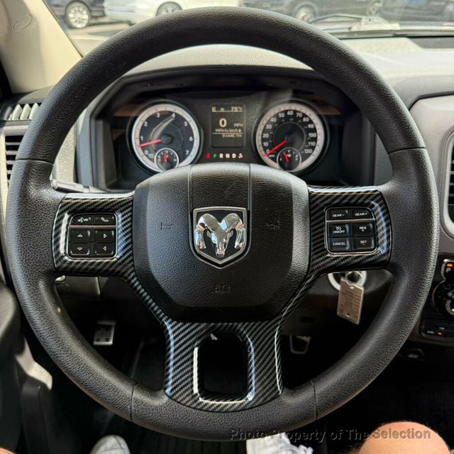 2016 Ram 1500 4WD CREW CAB EXPRESS W/EXPRESS PACKAGE & HEMI - 22996235 - 24