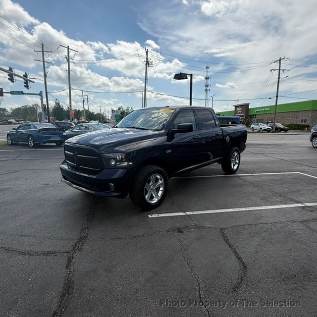 2016 Ram 1500 4WD CREW CAB EXPRESS W/EXPRESS PACKAGE & HEMI - 22996235 - 5
