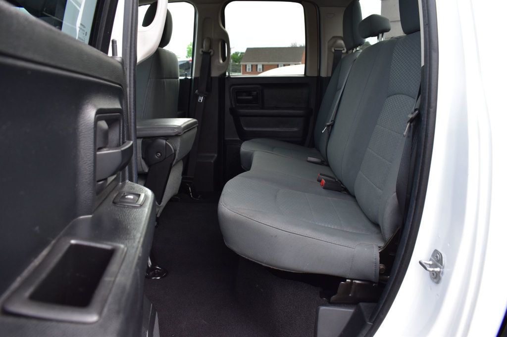 2016 Ram 1500 4WD Quad Cab 140.5" Express - 22839311 - 18