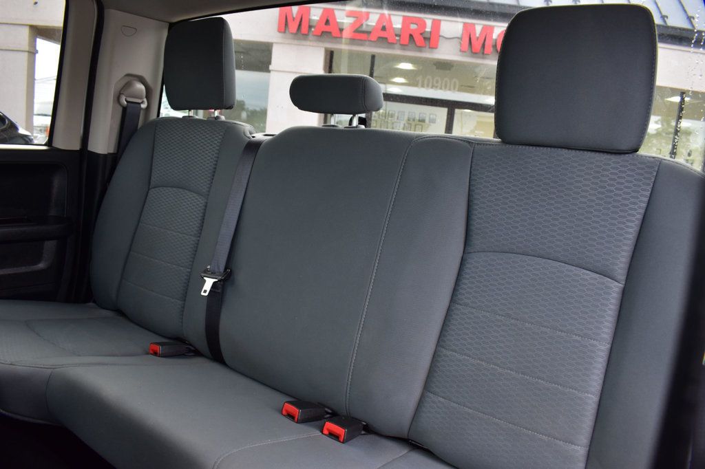 2016 Ram 1500 4WD Quad Cab 140.5" Express - 22839311 - 19