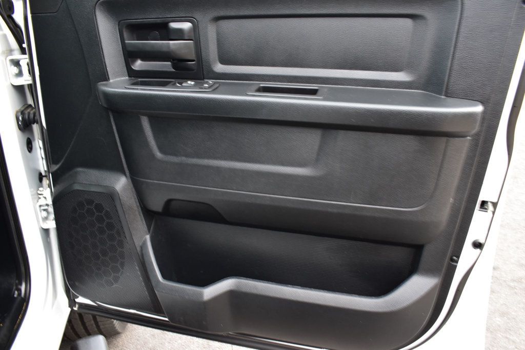 2016 Ram 1500 4WD Quad Cab 140.5" Express - 22839311 - 42