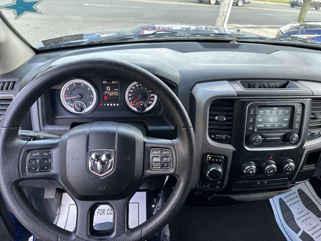 2016 Ram 1500 4WD Quad Cab 140.5" Express - 23025298 - 14