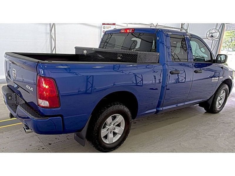 2016 Ram 1500 Express photo 2
