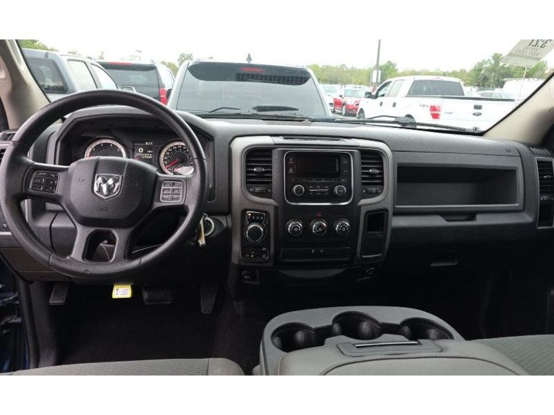 2016 Ram 1500 Express photo 9