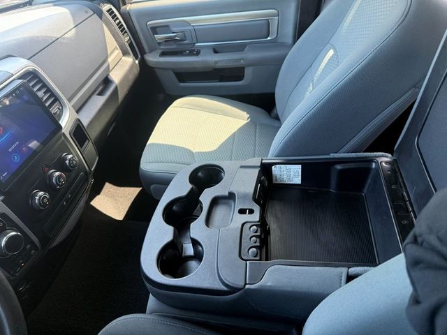 2016 Ram 1500 4WD Quad Cab 140.5'' SLT w/ 20'' Fuel Off-Road Saber Wheels - 23010915 - 17