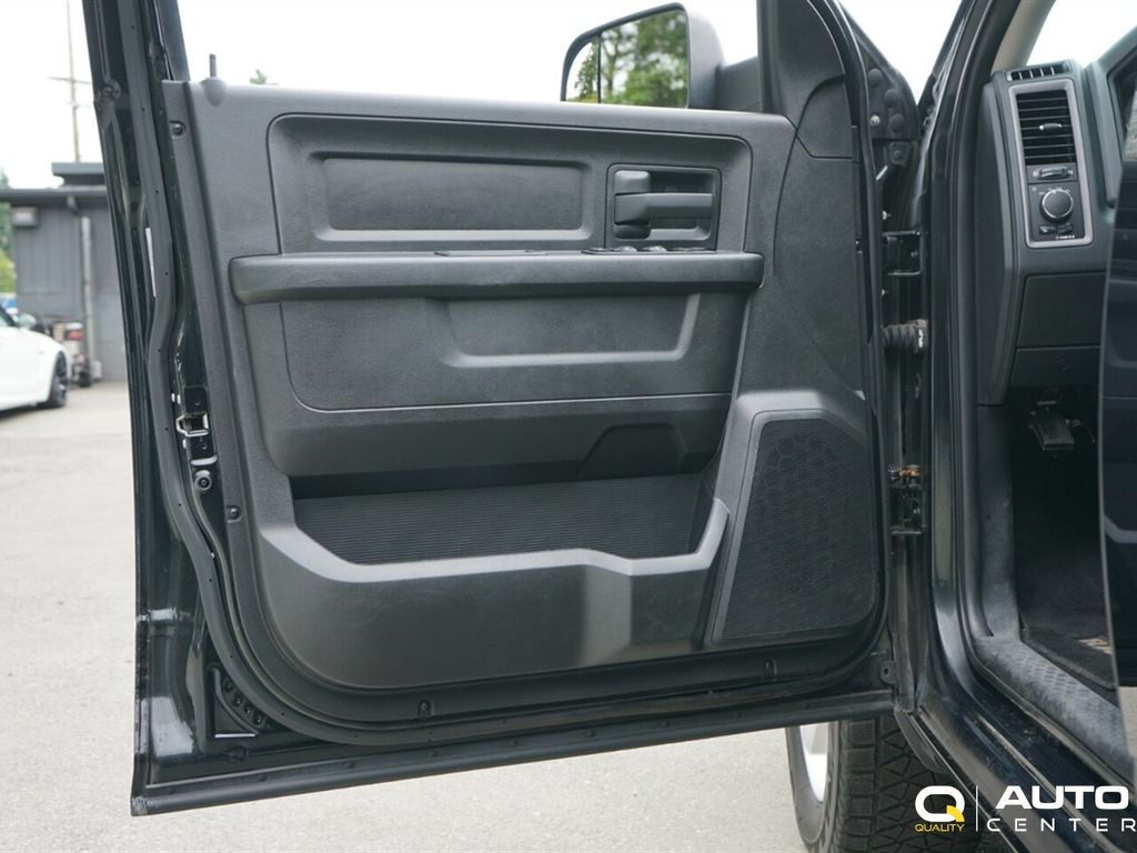 2016 Ram 1500 4WD Quad Cab 140.5" Tradesman - 22883295 - 10