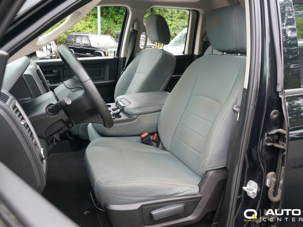 2016 Ram 1500 4WD Quad Cab 140.5" Tradesman - 22883295 - 14