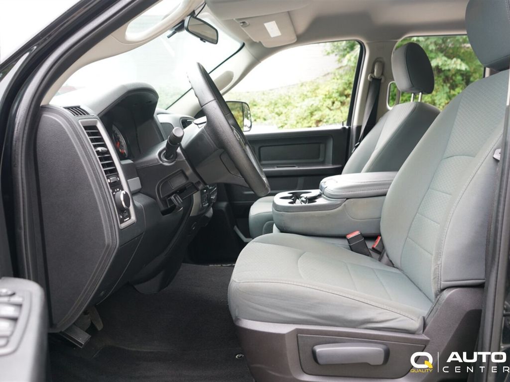 2016 Ram 1500 4WD Quad Cab 140.5" Tradesman - 22883295 - 17