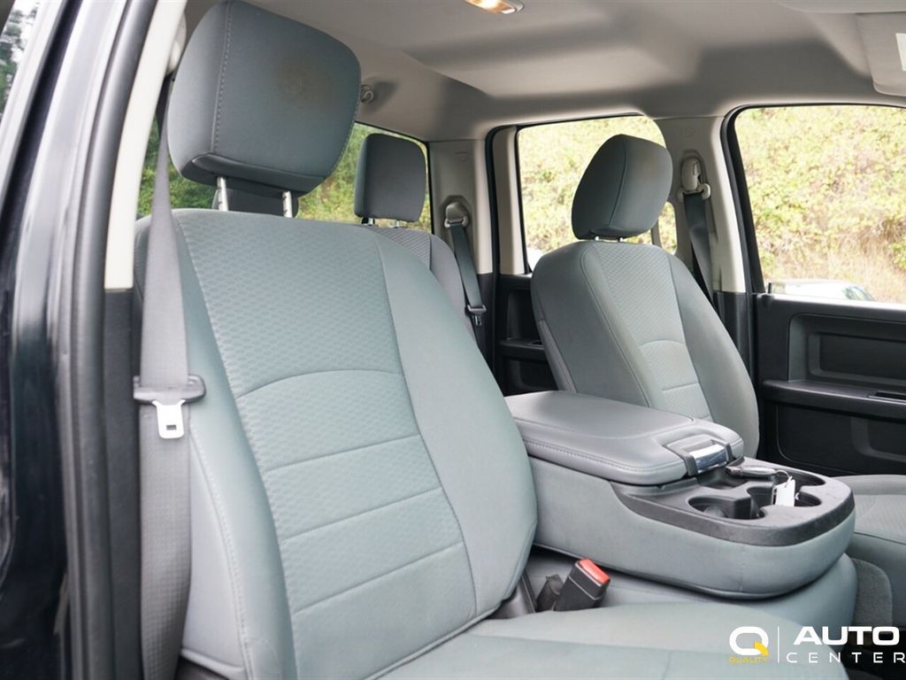 2016 Ram 1500 4WD Quad Cab 140.5" Tradesman - 22883295 - 19