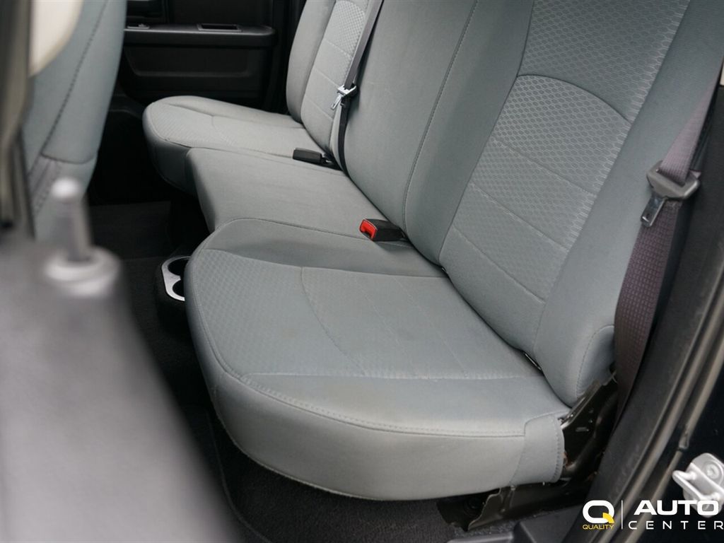 2016 Ram 1500 4WD Quad Cab 140.5" Tradesman - 22883295 - 35