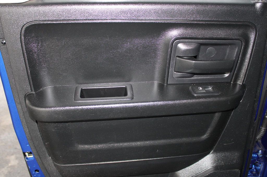 2016 Ram 1500 4WD Quad Cab 140.5" Tradesman - 23053068 - 9