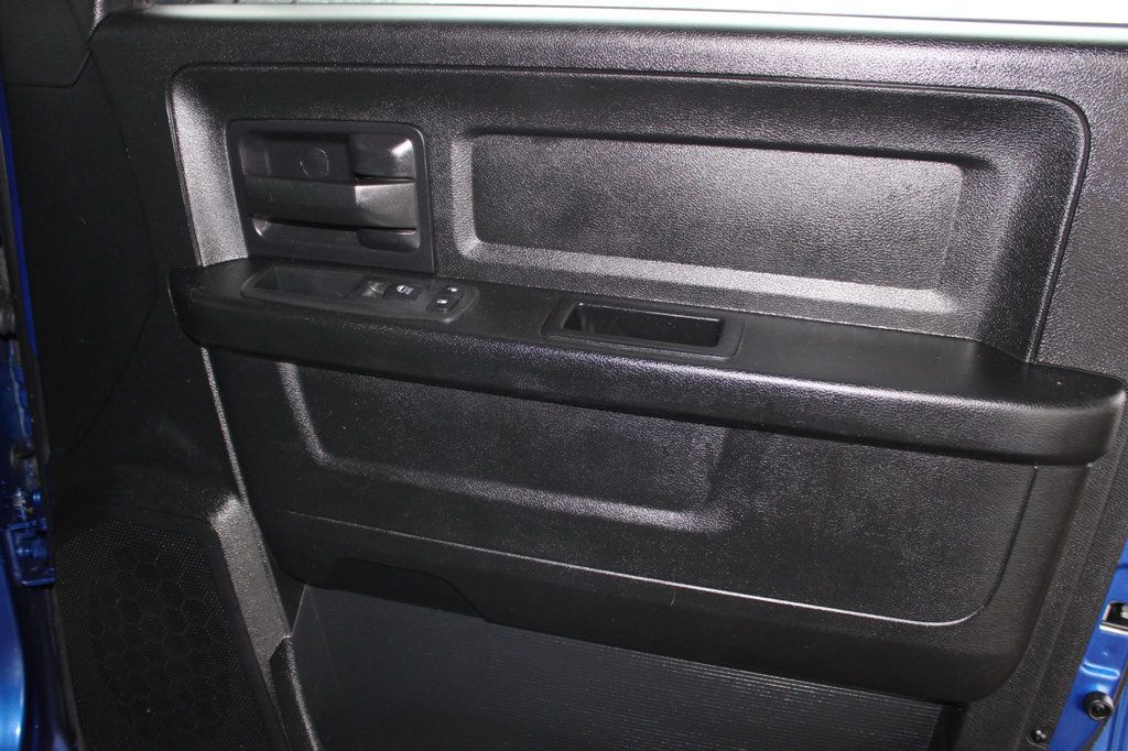 2016 Ram 1500 4WD Quad Cab 140.5" Tradesman - 23053068 - 11