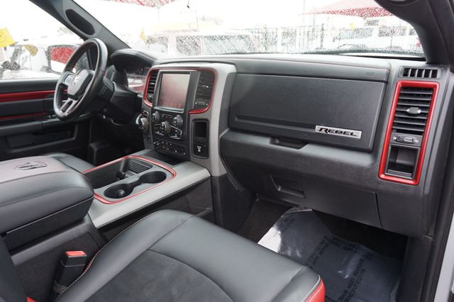 2016 Ram 1500 4WD, REBEL, MOON ROOF, NAVIGATION, BACKUP CAMERA.KEYLESS ENTRY - 22987740 - 21