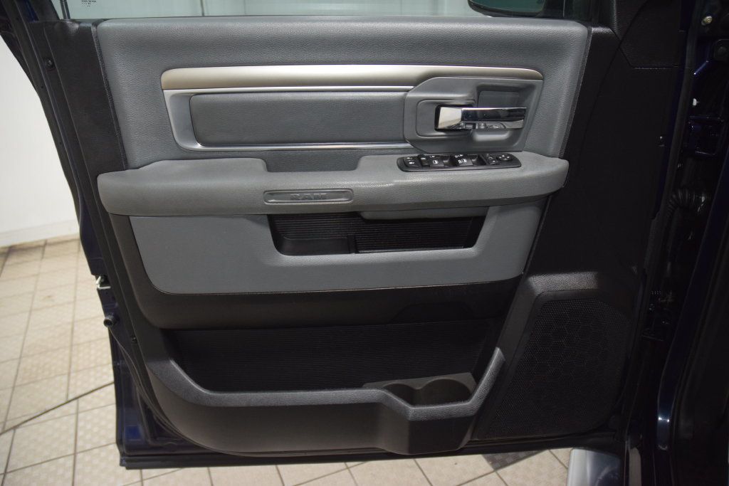 2016 Ram 1500 Big Horn - 23082076 - 40
