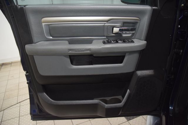 2016 Ram 1500 Big Horn - 23082076 - 40