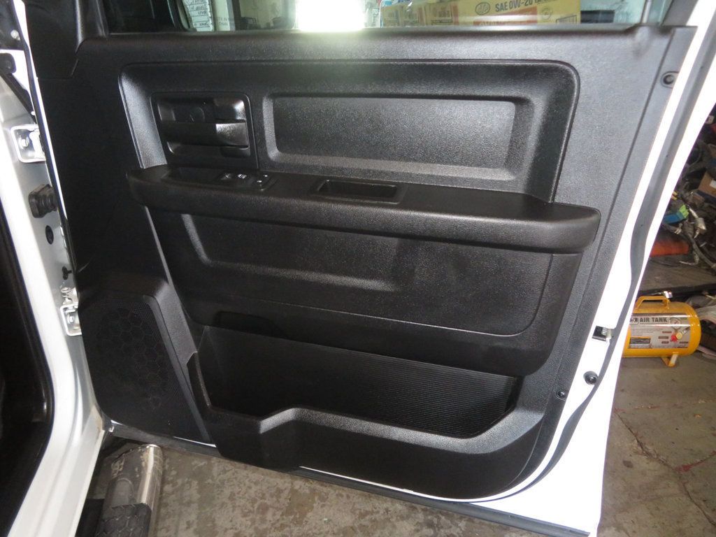 2016 Ram 1500 Express photo 31