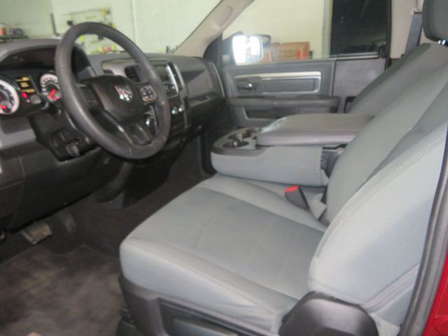 2016 Ram 1500 HARD TO FIND REGULAR CAB 5.7 HEMI EXTRA CLEAN LOW MILES 2OWNER - 23097206 - 18