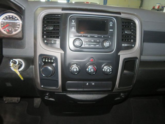 2016 Ram 1500 HARD TO FIND REGULAR CAB 5.7 HEMI EXTRA CLEAN LOW MILES 2OWNER - 23097206 - 33