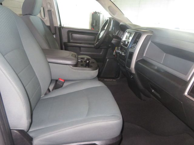 2016 Ram 1500 QUAD CAB 2OWNER LOW MILES EXTRA CLEAN TRADESMAN HEMI 1500  - 22992480 - 32