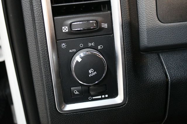 2016 Ram 1500 Sunroof Navigation Hemi 4x4 Crew Cab Bed Cover - 22963101 - 20