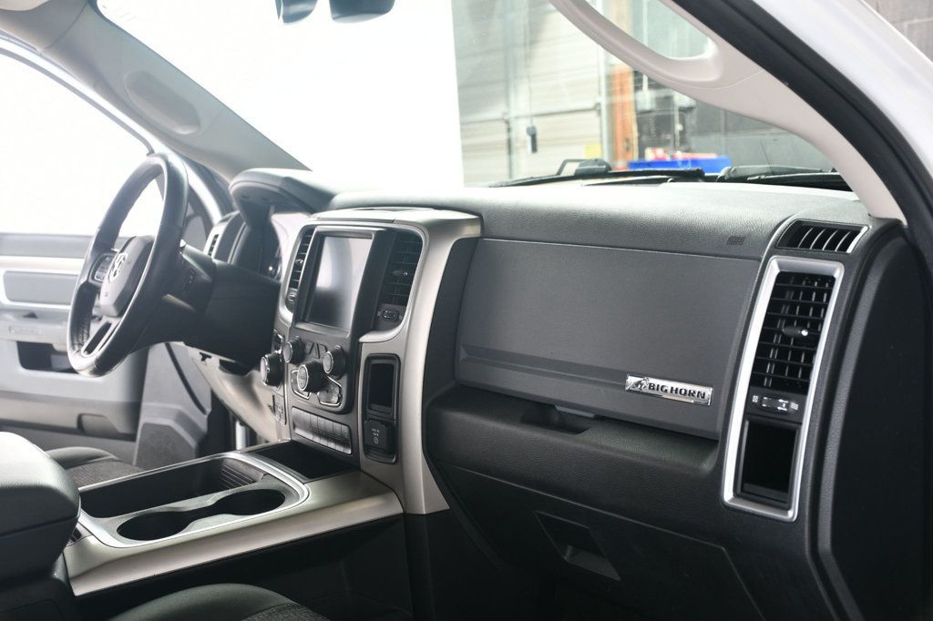 2016 Ram 1500 Sunroof Navigation Hemi 4x4 Crew Cab Bed Cover - 22963101 - 31