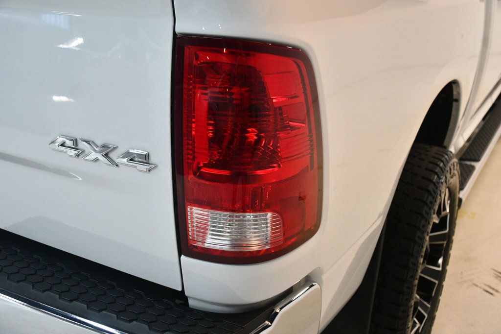 2016 Ram 1500 Sunroof Navigation Hemi 4x4 Crew Cab Bed Cover - 22963101 - 70