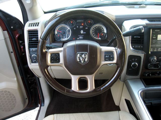 2016 Ram 2500 4WD Crew Cab 149" Laramie - 23051027 - 22