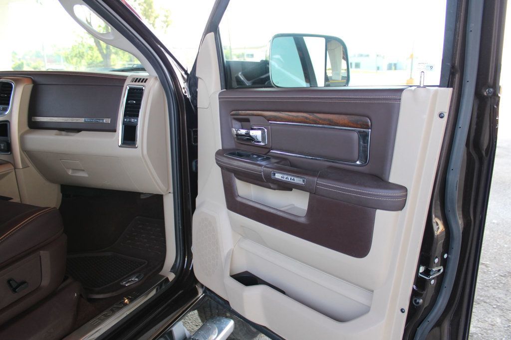 2016 Ram 2500 4WD Crew Cab 149" Laramie Longhorn - 23074375 - 13