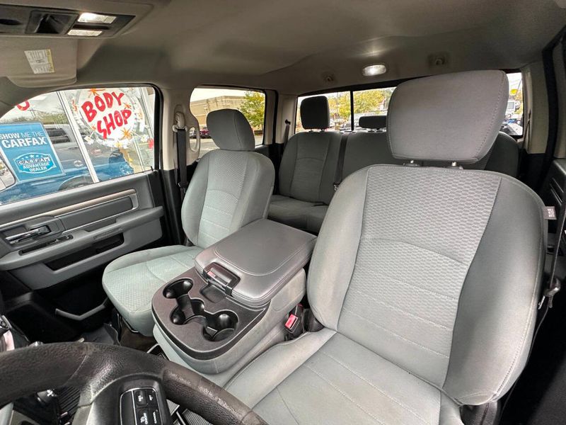 2016 Ram 2500 4WD Crew Cab 149" SLT - 22928586 - 19